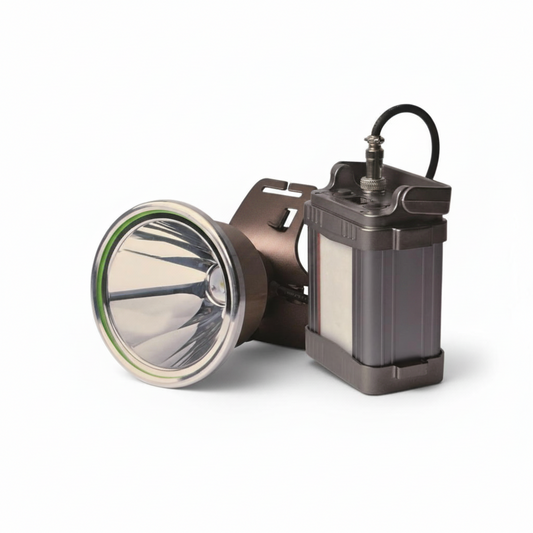 Foco Linterna Minera Caza Camping 1500w G67 Largo Alcance
