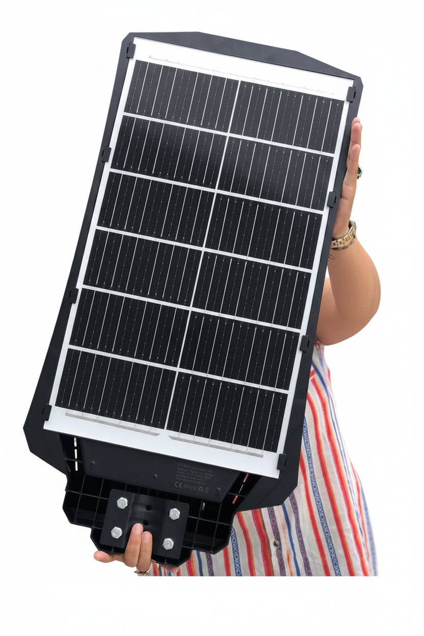Reflector Solar LED 3000W | IP67 Sensor + Control Remoto + Soporte
